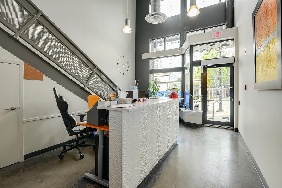 220 Lonsdale Avenue, North Vancouver, BC