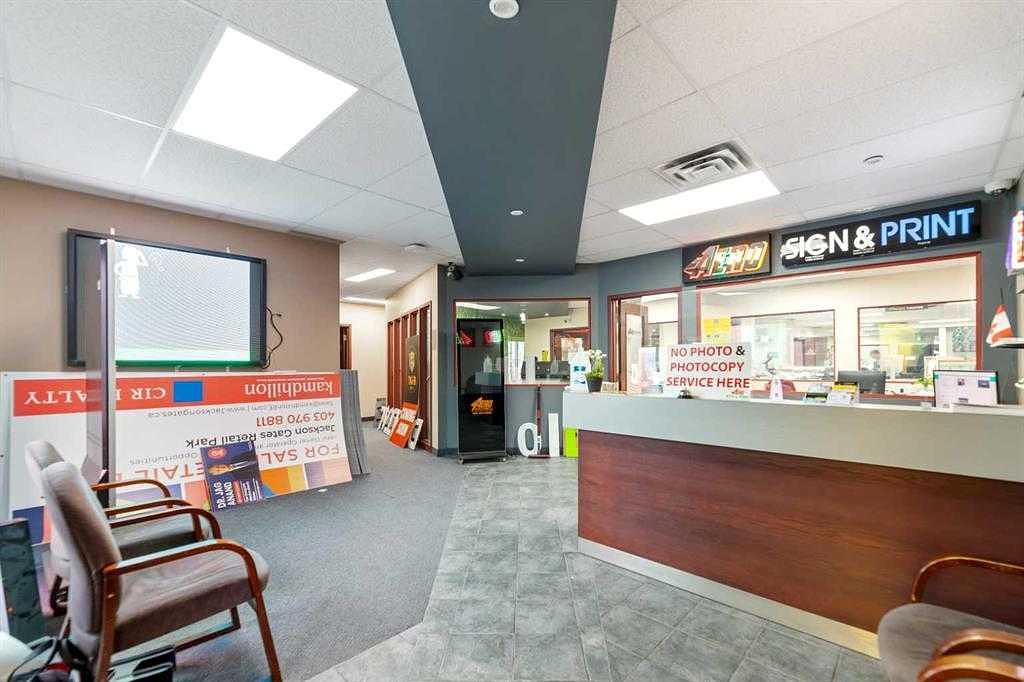 4852 50 Avenue Northeast, Calgary, AB