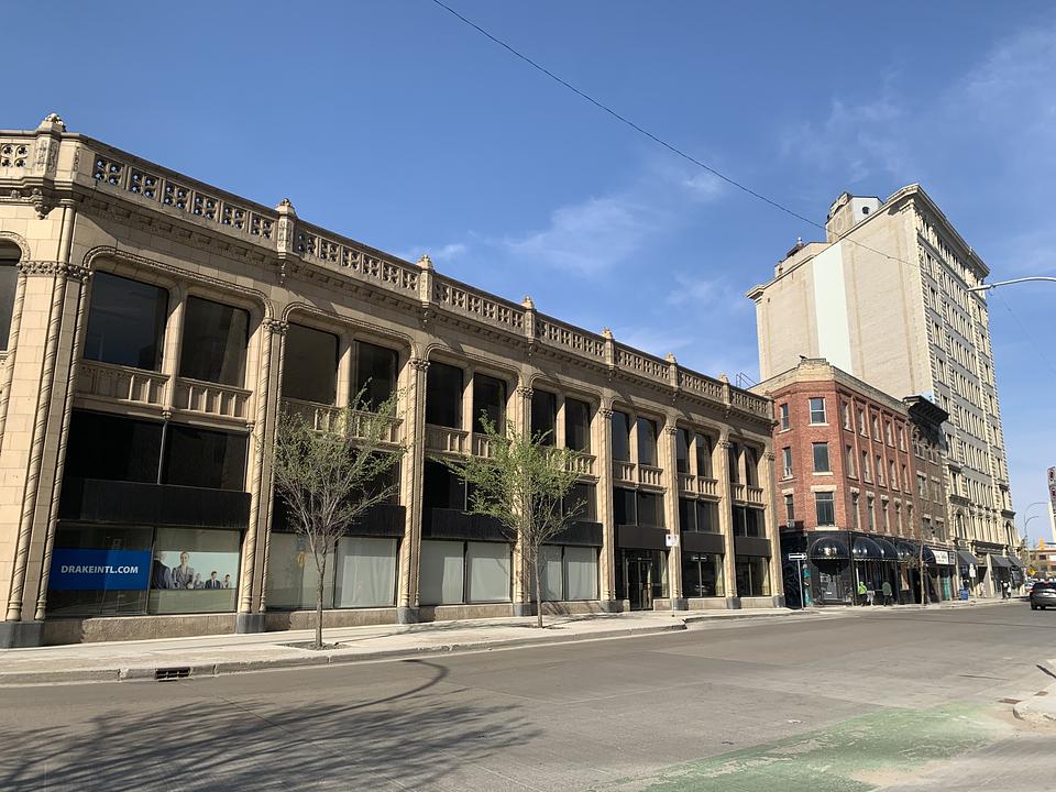 212 Notre Dame Avenue, Winnipeg, MB