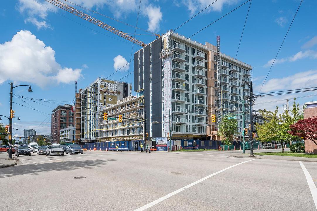 4 - 2751 Kingsway, Vancouver, BC
