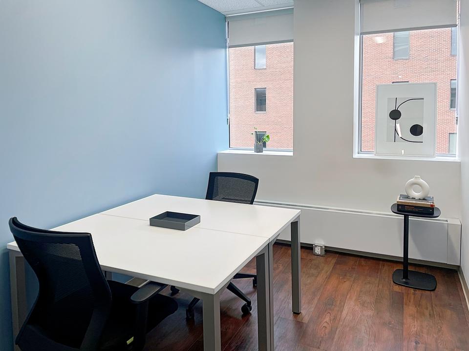 396 Cooper Street, Ottawa, ON