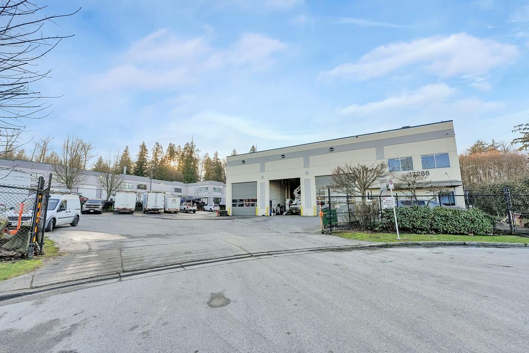 17288 104a Ave, Surrey, BC