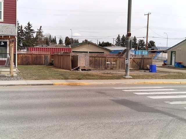 206 Government Road South, Diamond Valley, AB