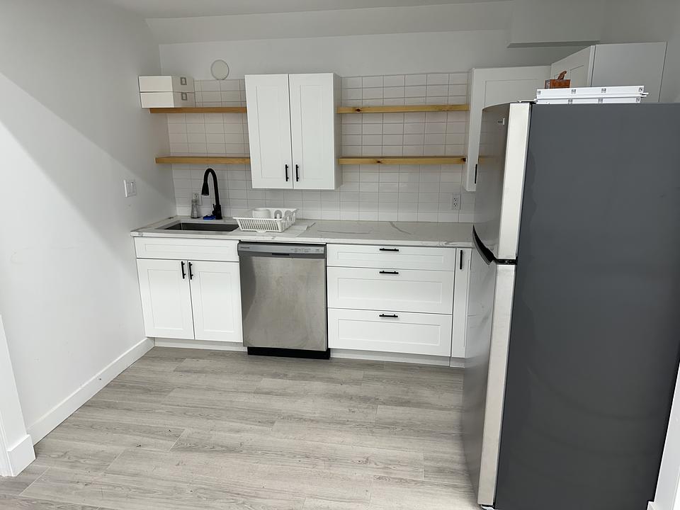 135 & 140 - 6755 Graybar Rd, Richmond, BC
