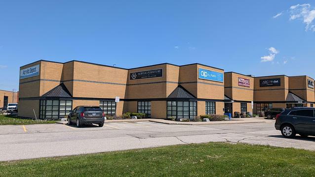 6821 Steeles Avenue West, Toronto, ON
