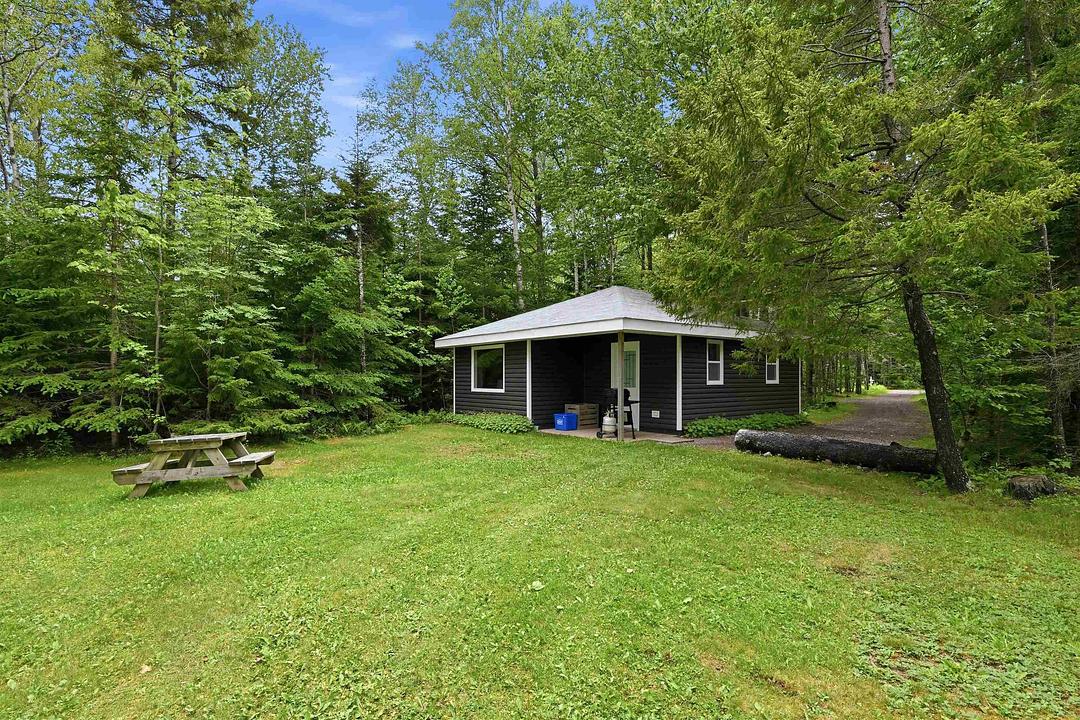 320 Cove Road, Economy, NS