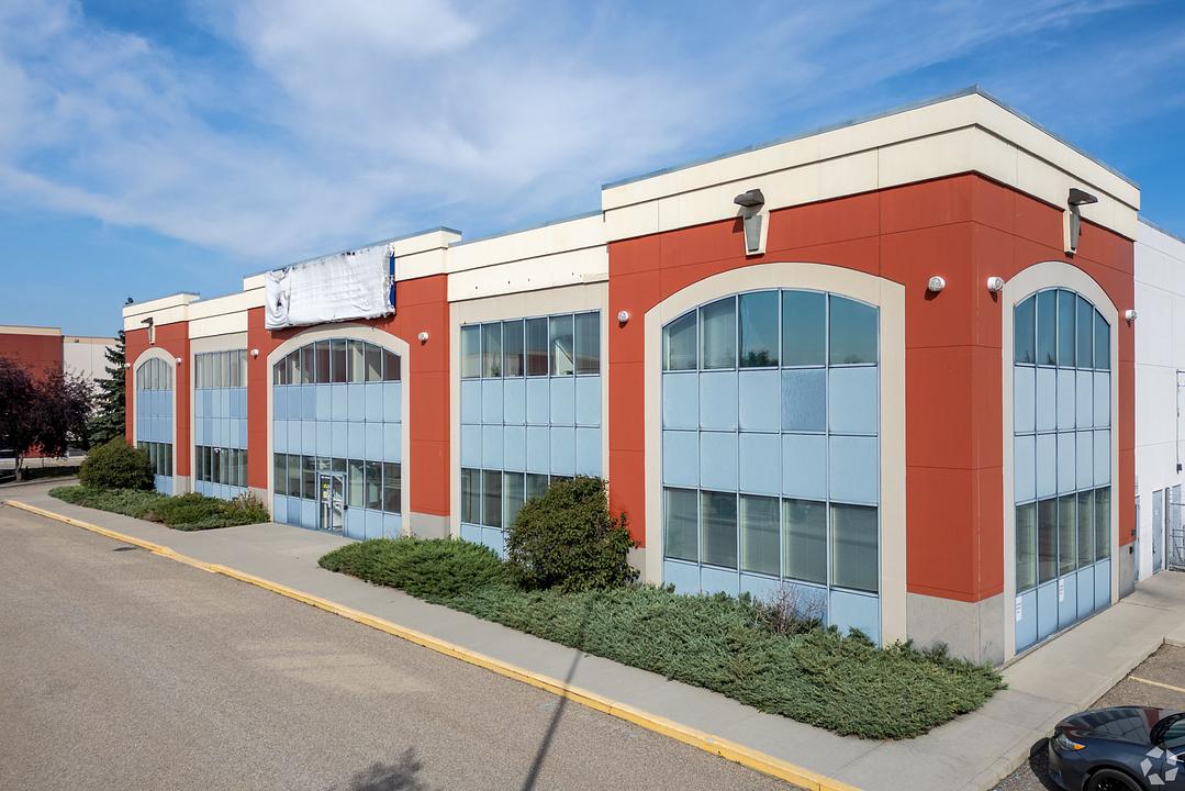 3000 15 Street Northeast, Calgary, AB