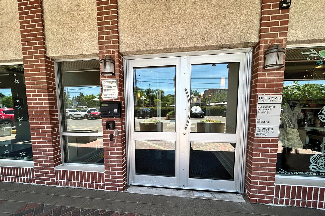 Suite 501 - 2039 Robertson Road, Ottawa, ON