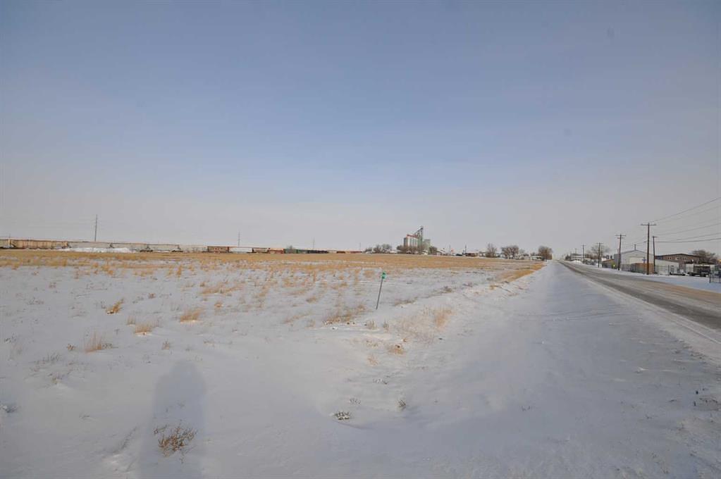 647 2nd Avenue, Cypress County, AB