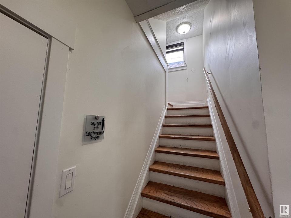 12615 Stony Plain Road, Edmonton, AB