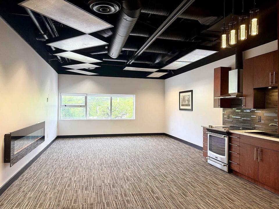 110 - 2582 Mount Lehman Road, Abbotsford, BC