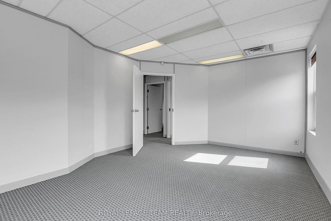 901 Somerset Street West, Ottawa, ON
