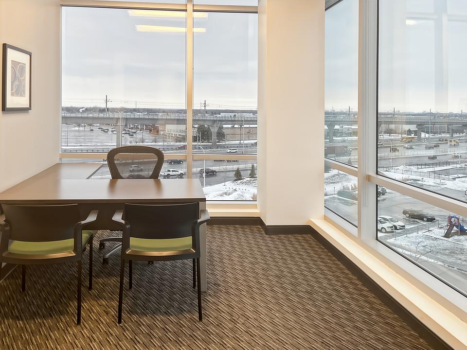 4th Floor - 6500 Route Transcanadienne, Pointe-Claire, QC
