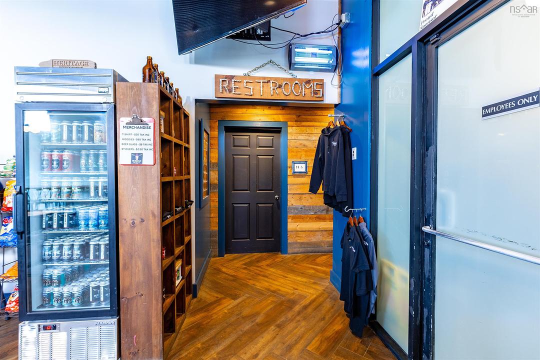 250 Main Street, Yarmouth, NS