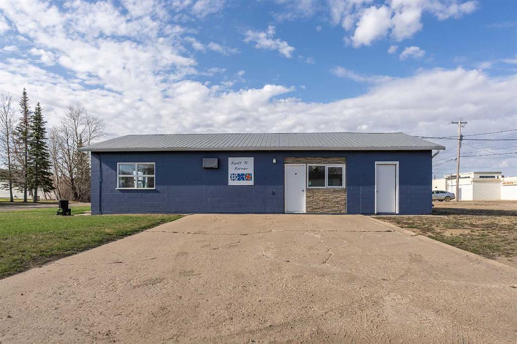 5038 49 Street, Daysland, AB