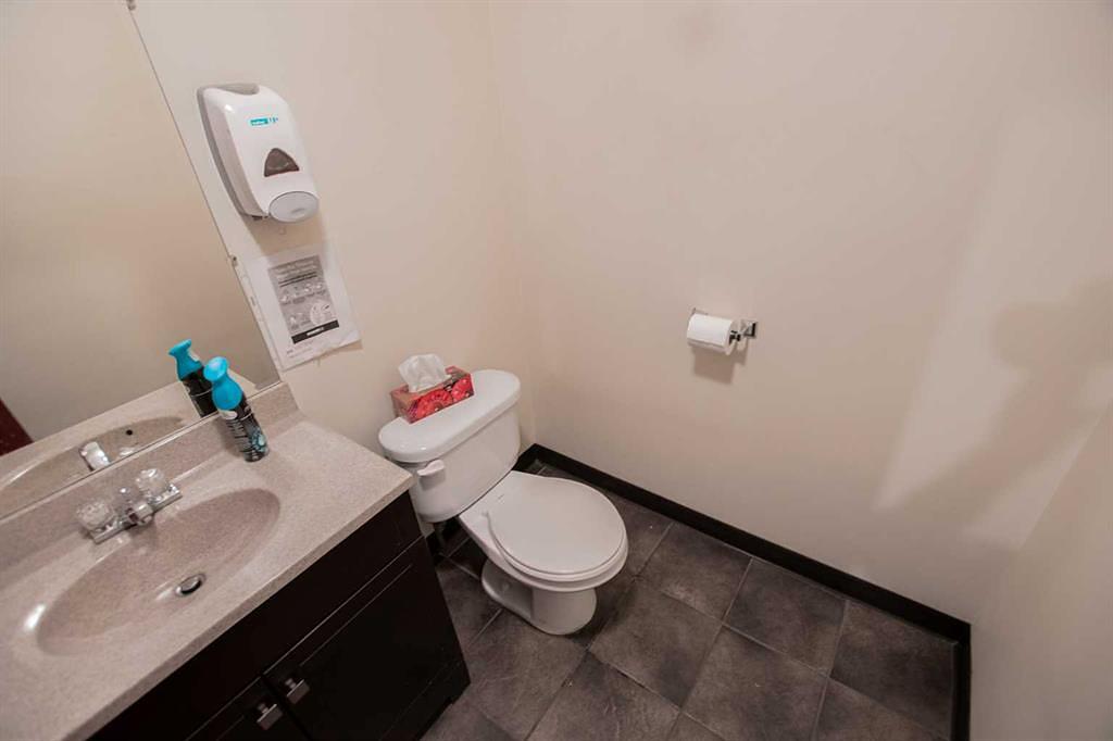 10012 100 Avenue, Grande Prairie, AB