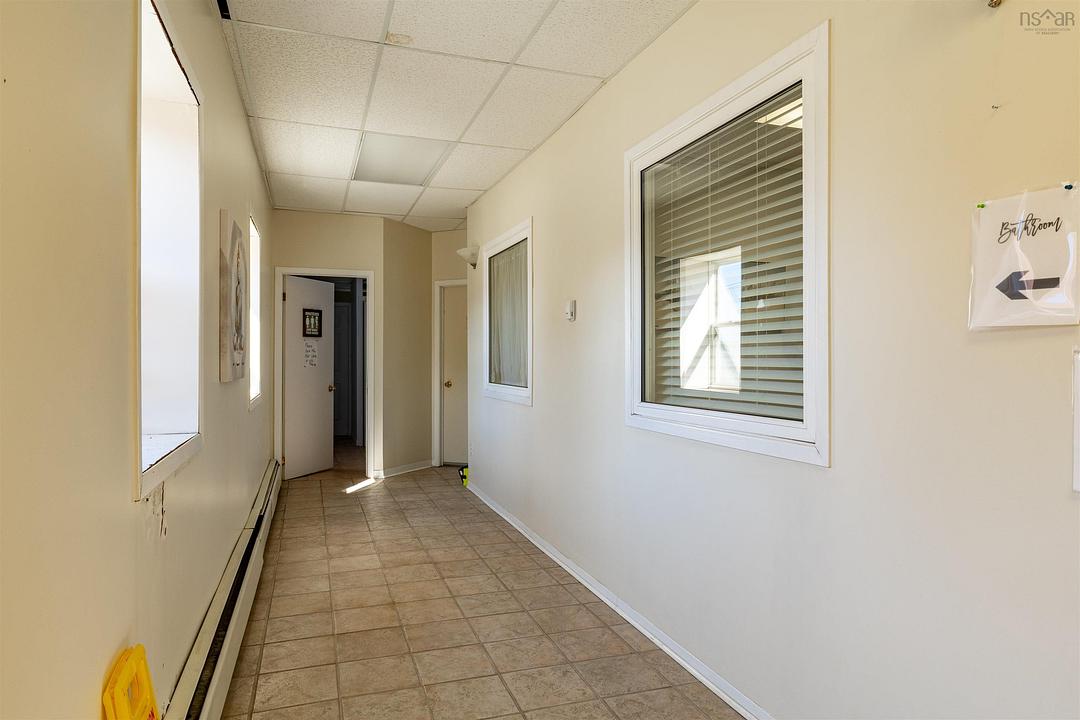 250 Main Street, Yarmouth, NS