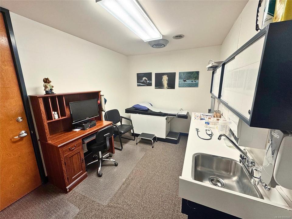 #202 - 1175 Cook Street, Victoria, BC