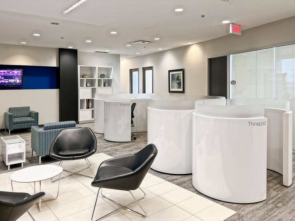 4th Floor - 6500 Route Transcanadienne, Pointe-Claire, QC