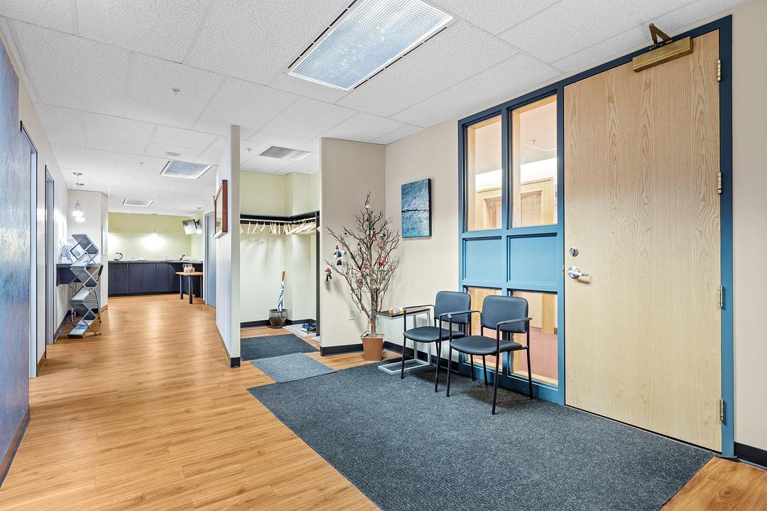 700 - 170 Laurier Ave W, Ottawa, ON