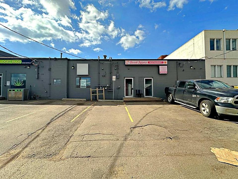 101 - 9906a Franklin Avenue, Fort McMurray, AB