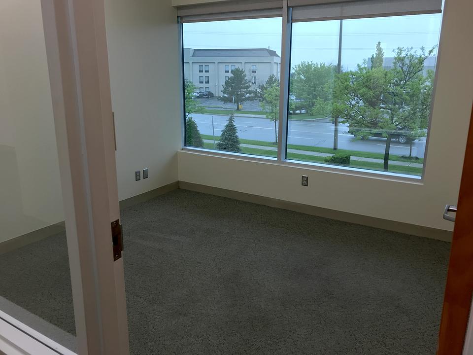 2b - 7075 Edwards Blvd, Mississauga, ON