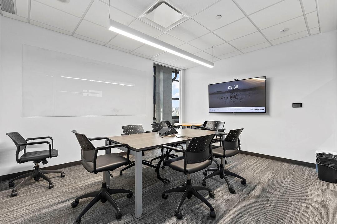 8.300 - 2500-1751 Rue Richardson, Montreal, QC