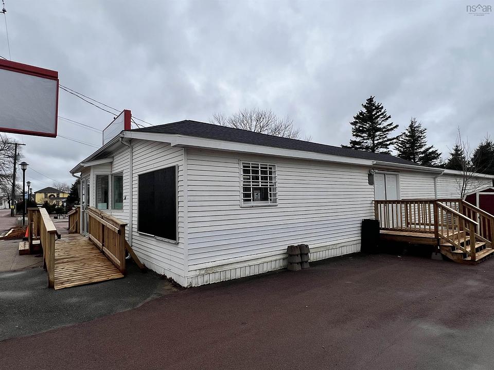 14 Main Street, Sherbrooke, NS