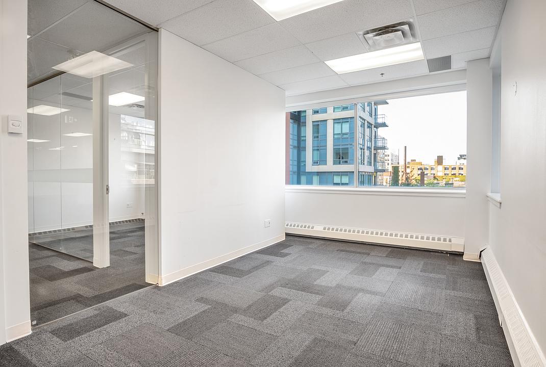500 - 111 Peter Street, Toronto, ON