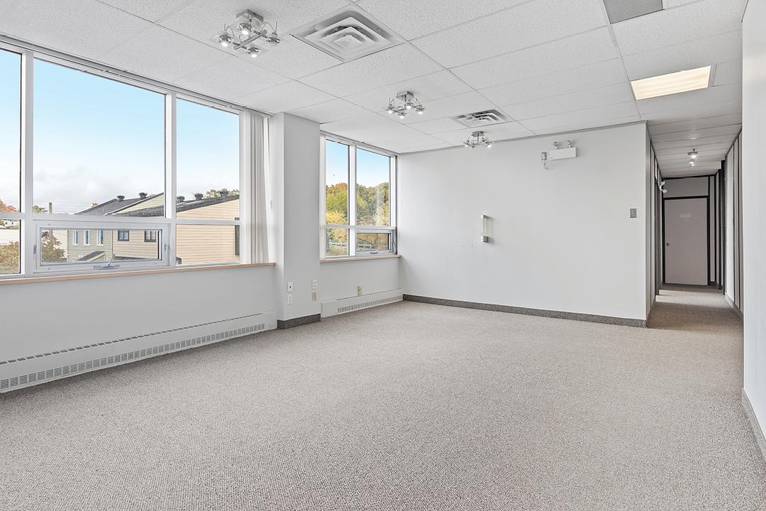 200 - 411 Roosevelt Ave, Ottawa, ON