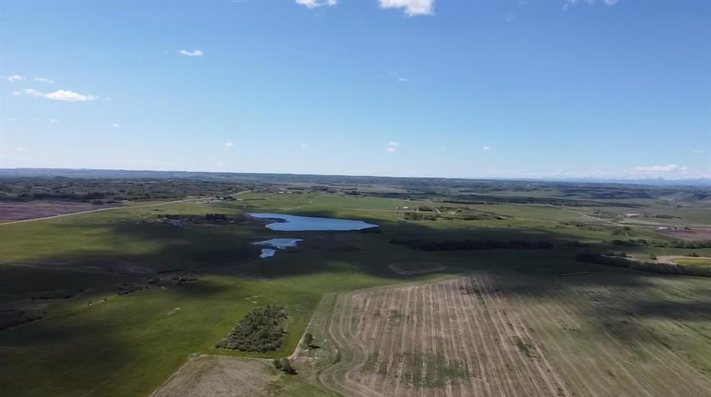 W-5,R-3,T-27,S-22, NW,SW - Lochend Road, Rocky View County, AB