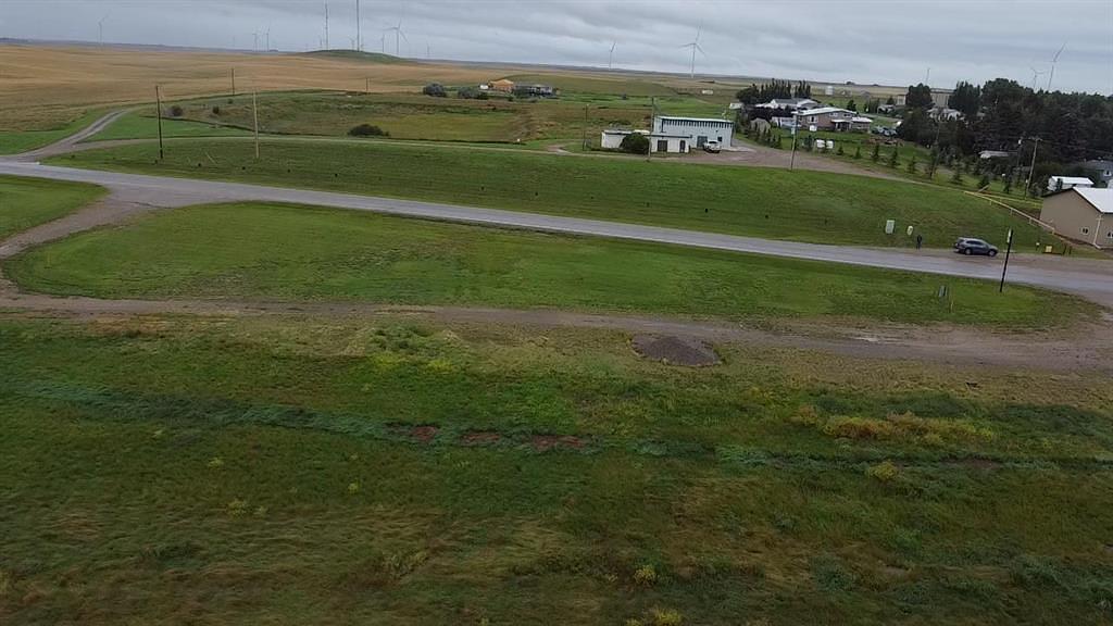 Railway Avenue South, Lomond, AB