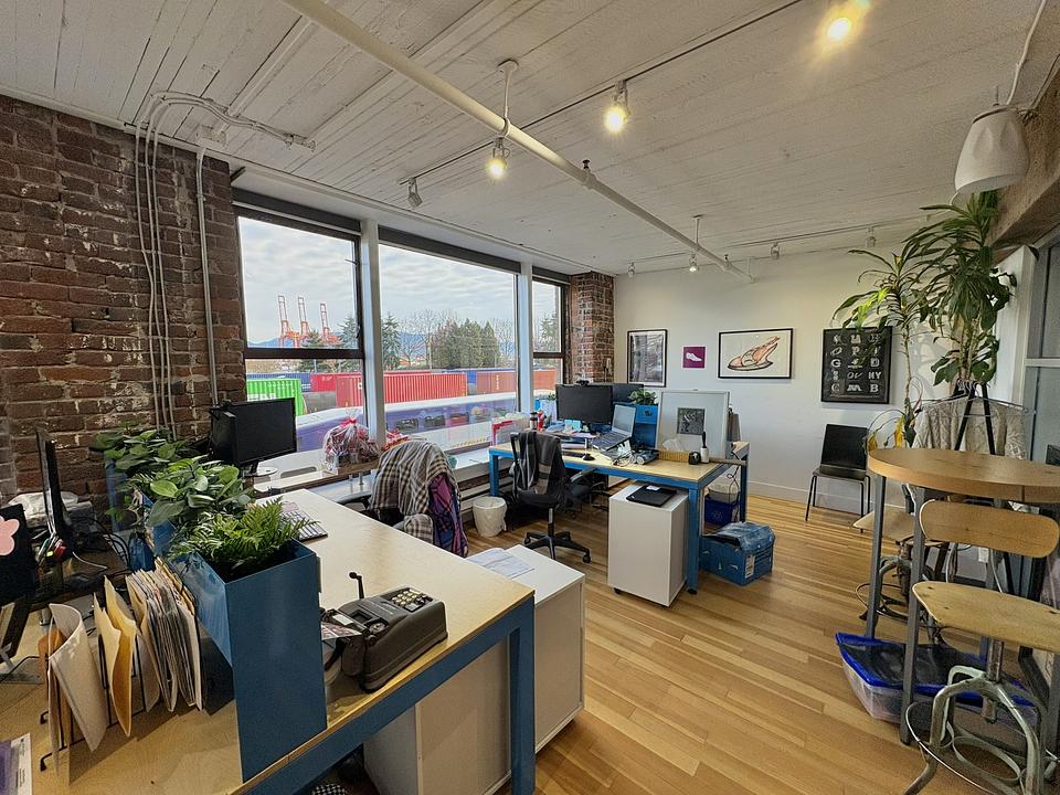 200 - 55 Water Street, Vancouver, BC
