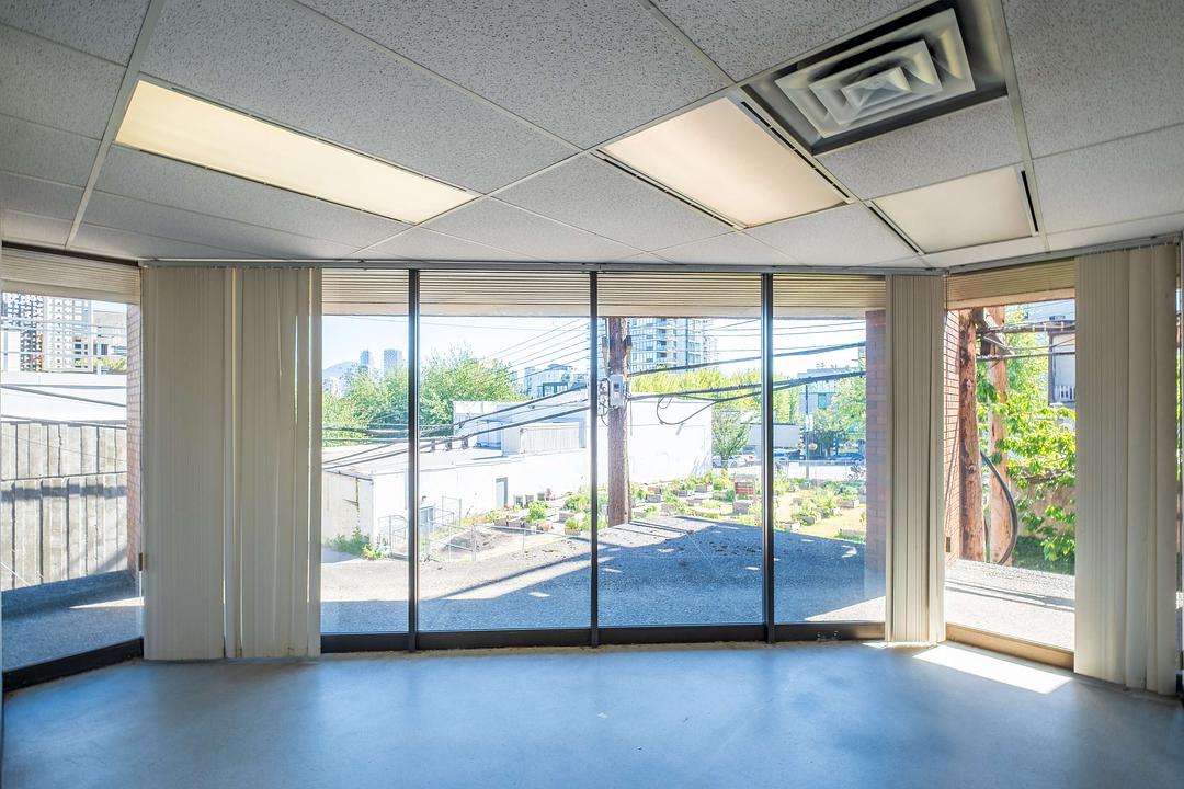 106 - 1525 W 8th Ave, Vancouver, BC
