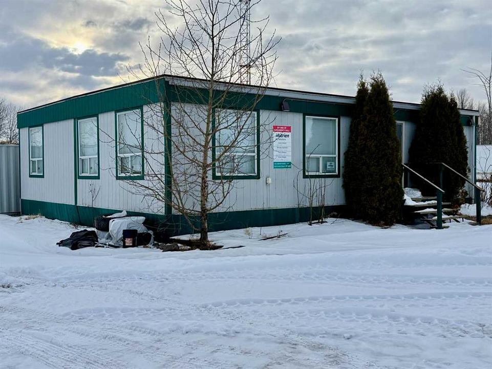 255048 Township Road 424, Ponoka County, AB