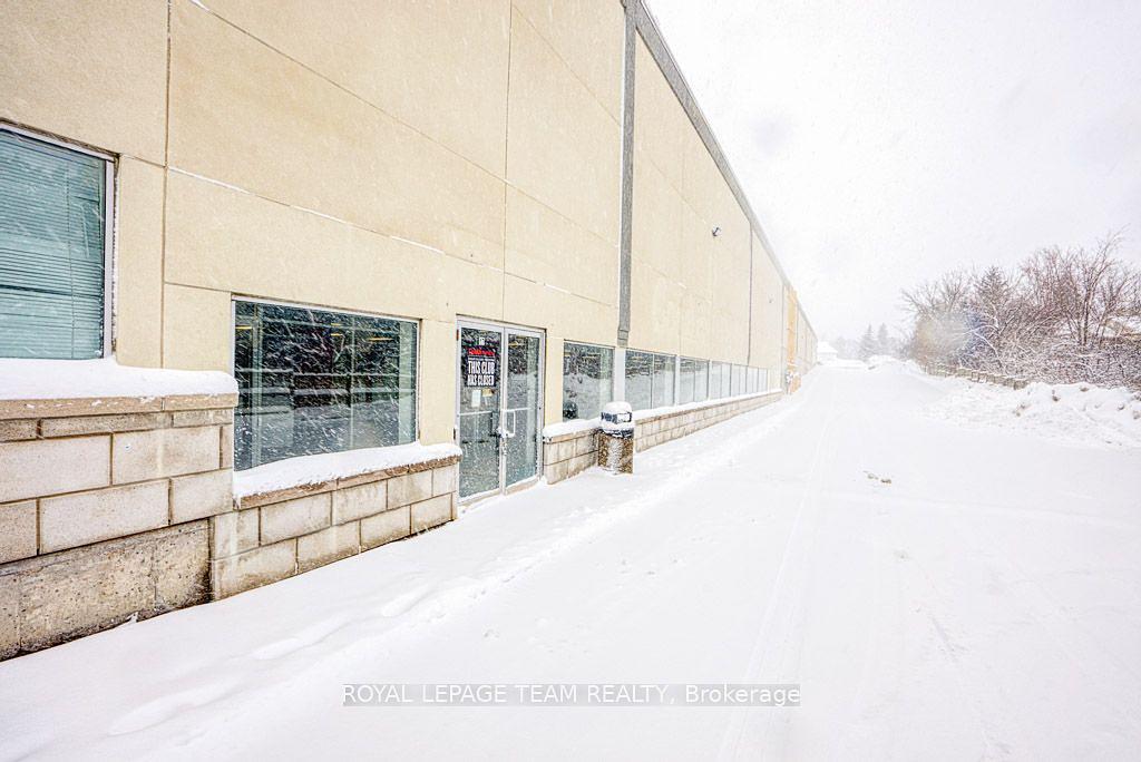 G17 - 484 Hazeldean Road, Ottawa, ON
