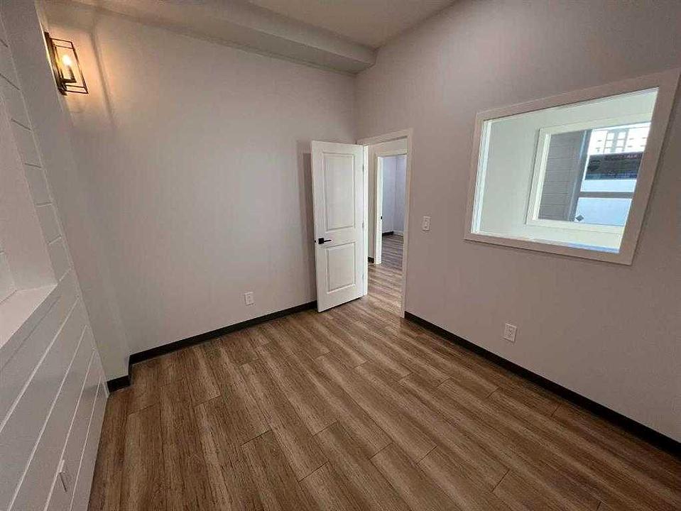 101 - 11706 104 Avenue, Grande Prairie, AB