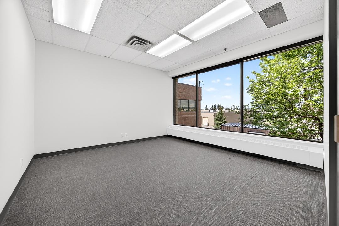 1565 27 Avenue Northeast, Calgary, AB