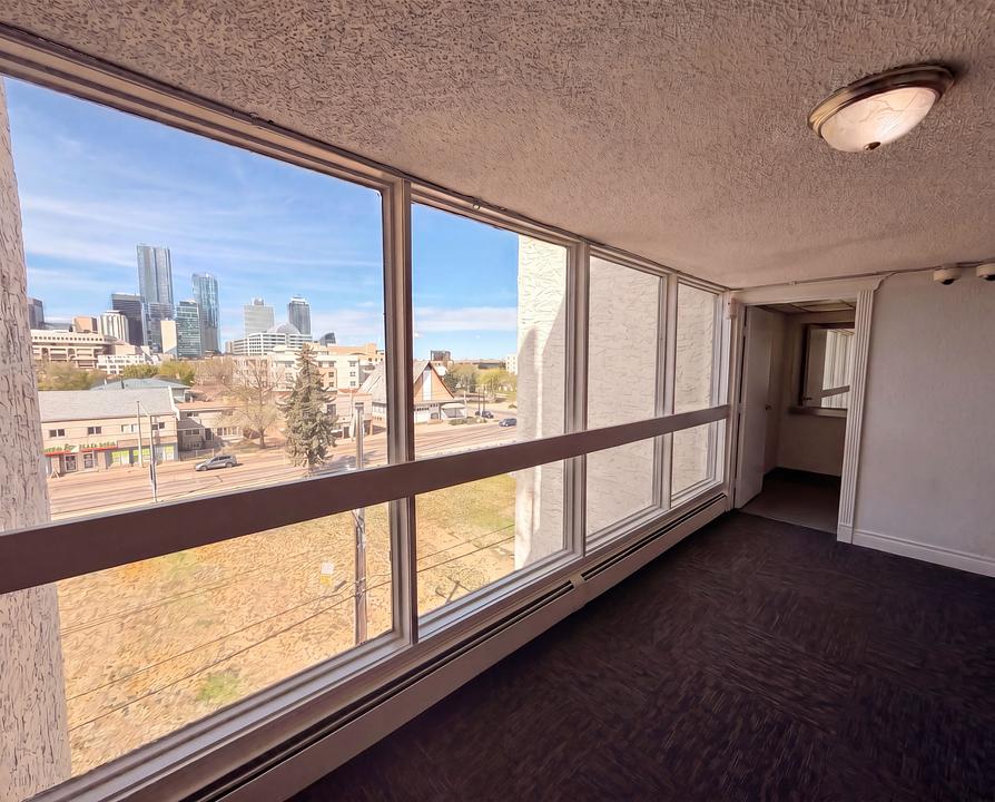9342 103 Avenue Northwest, Edmonton, AB