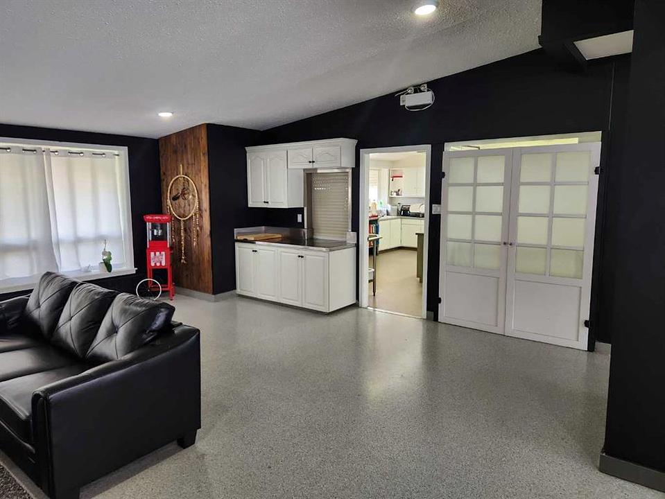 5430 Fairview Avenue, Bashaw, AB
