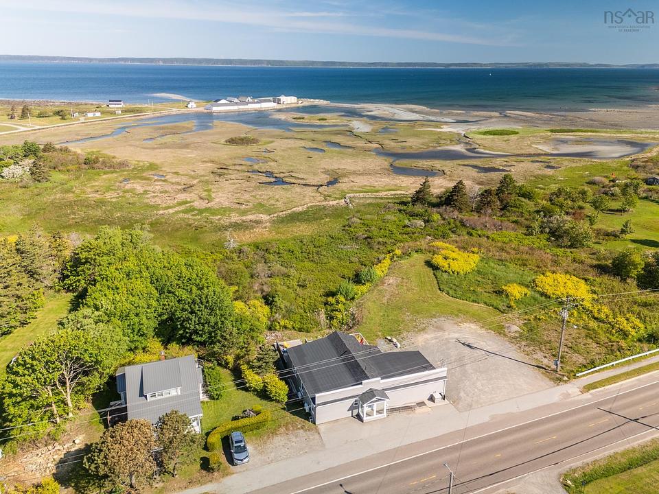 1861 Highway 1, Church Point, NS