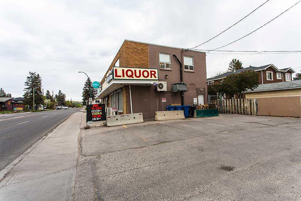 2116 14 Street Northwest, Calgary, AB