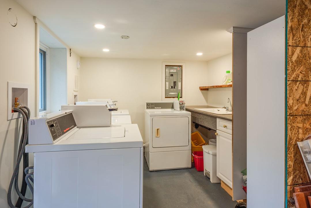 1148 Oscar Street, Victoria, BC