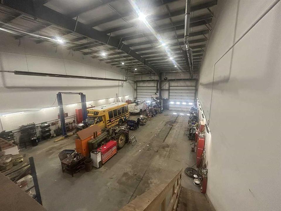 102 - 201 Clearview Drive, Penhold, AB