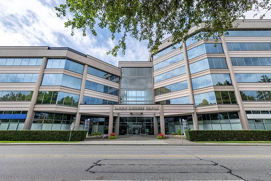 5811 Cooney Rd, Richmond, BC