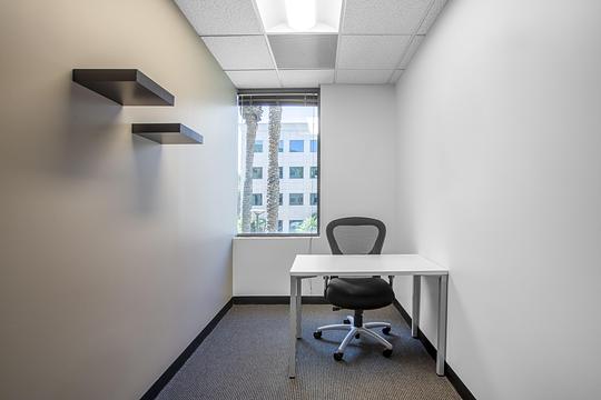 90 Burnhamthorpe Road West, Mississauga, ON