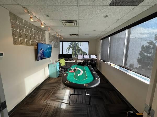 203 - 5668 192 St, Surrey, BC