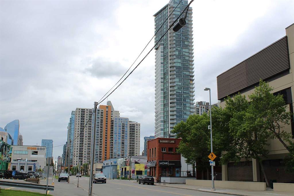 1324 10 Avenue Southwest, Calgary, AB