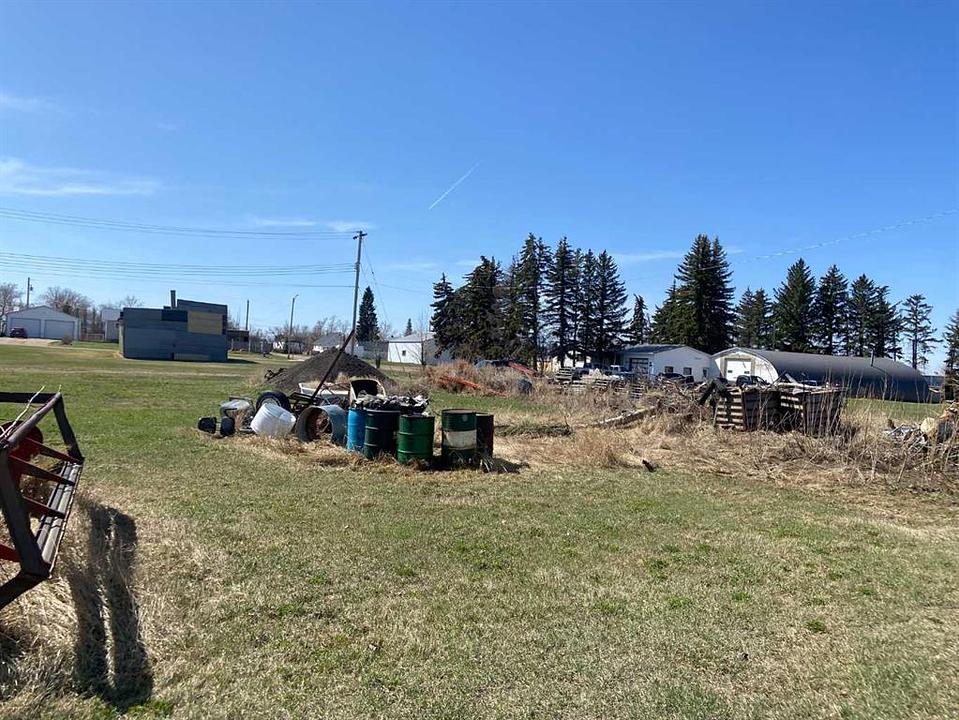 219 Railway Avenue Southeast, Youngstown, AB