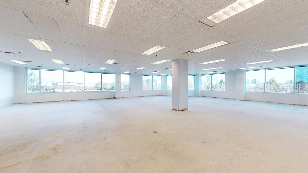 200 - 602-1122 International Boulevard, Burlington, ON